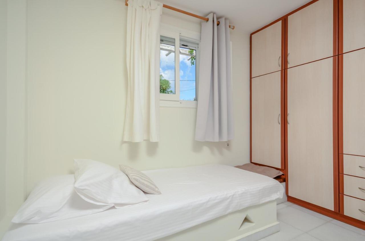 Katerinas Villa Agia Anna  Luaran gambar