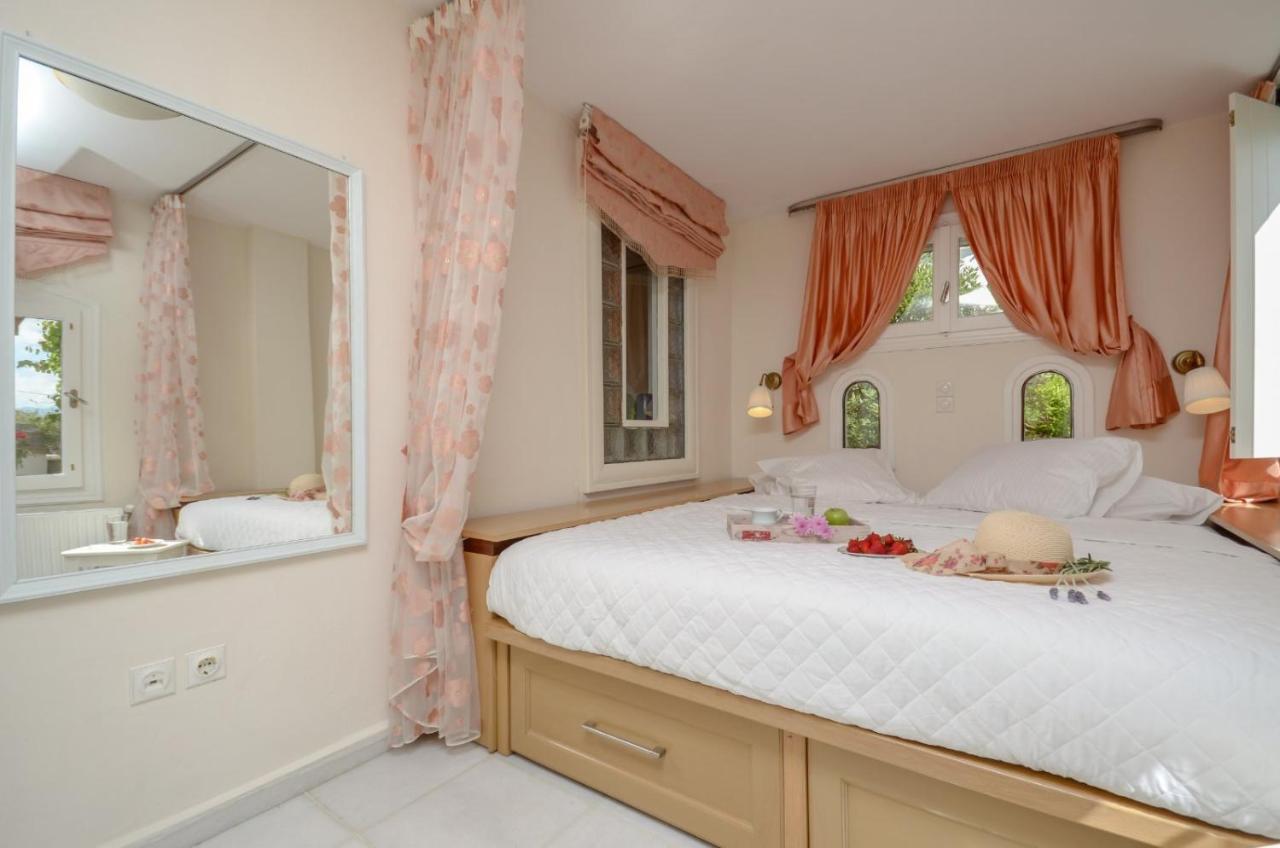 Katerinas Villa Agia Anna  Luaran gambar
